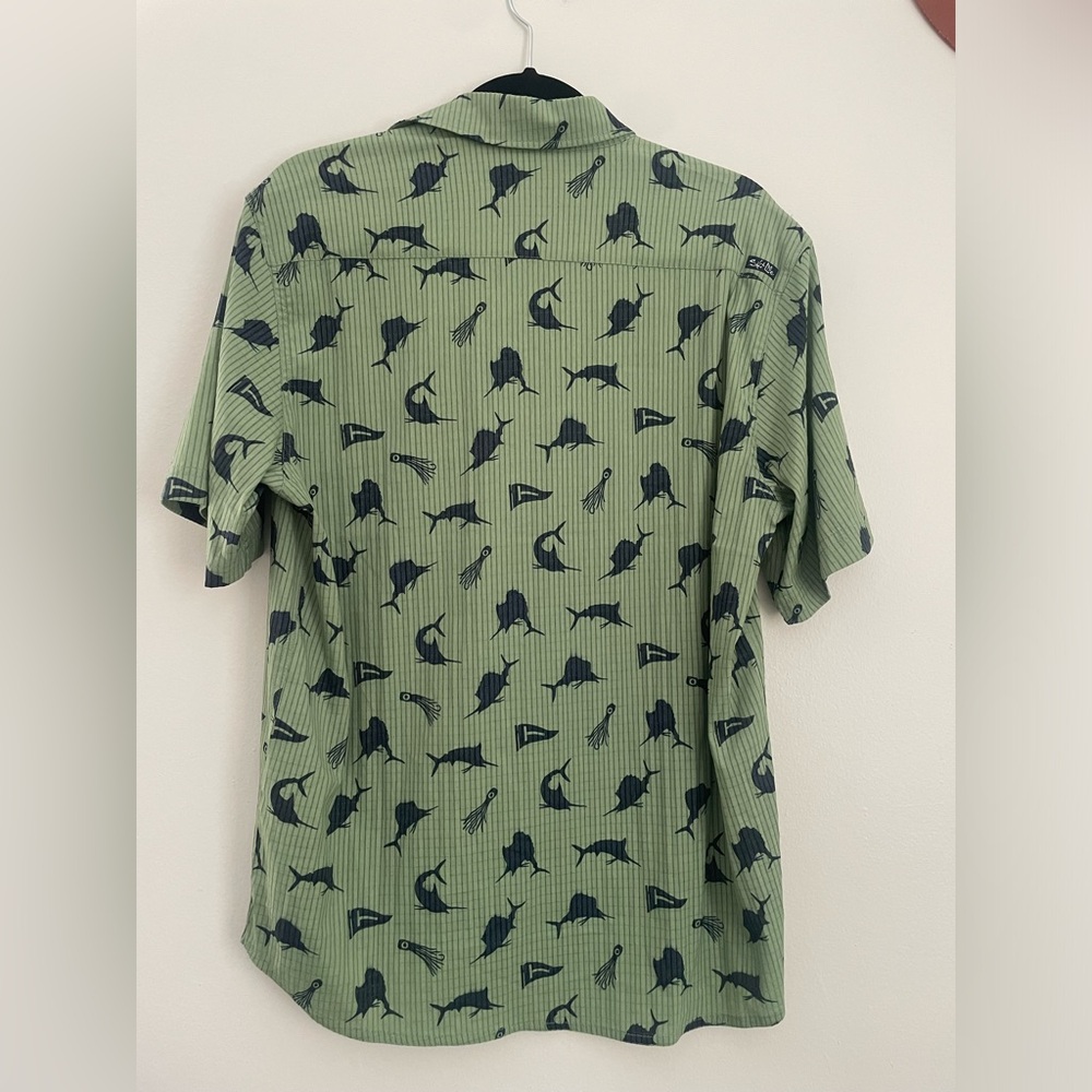 Salt Life Men's Game Time Woven Short Sleeve Perfromance Tee